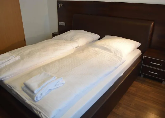 B&D Hotel