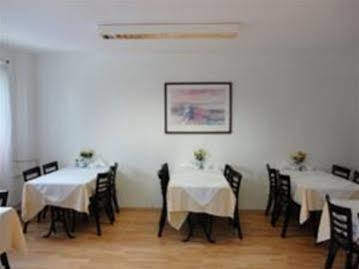 B&d Hotel 2*